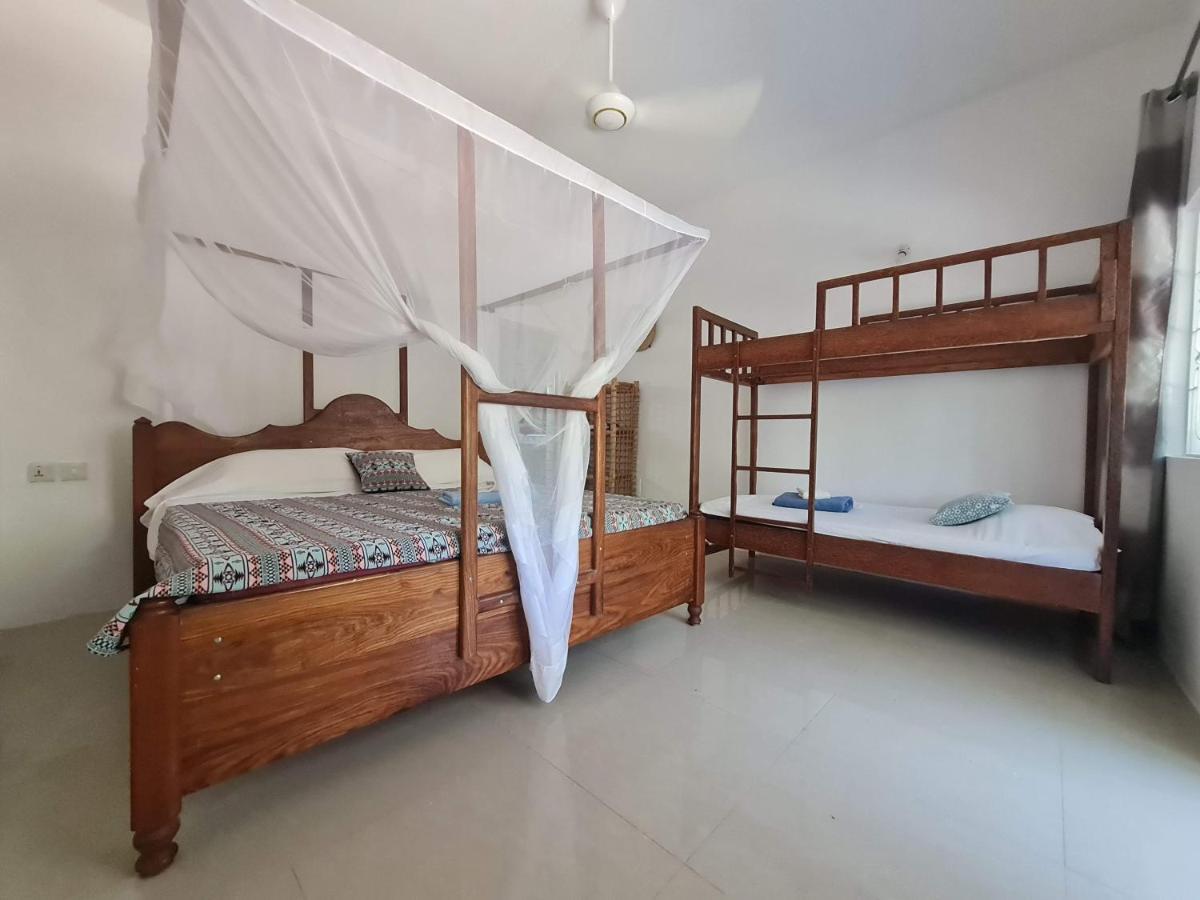 Beachfront Villa Ladha Ya Zanzibar ジャンビアニ エクステリア 写真