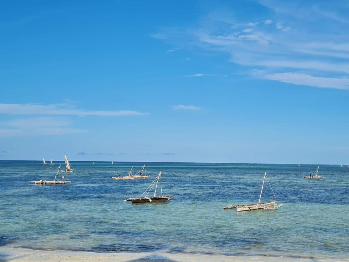 Beachfront Villa Ladha Ya Zanzibar ジャンビアニ エクステリア 写真