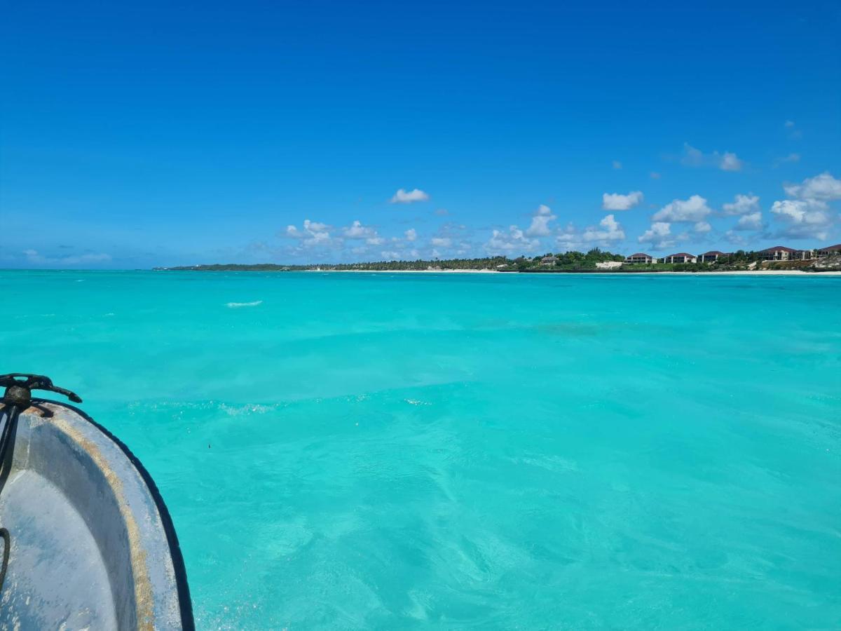 Beachfront Villa Ladha Ya Zanzibar ジャンビアニ エクステリア 写真